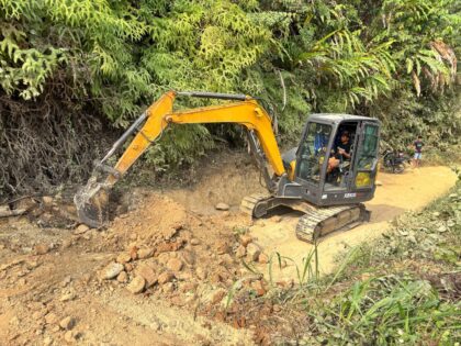 Satgas TMMD ke-130 Terus Bergerak, Pengerukan Jalan Pammulukang Dukung Mobilitas Masyarakat